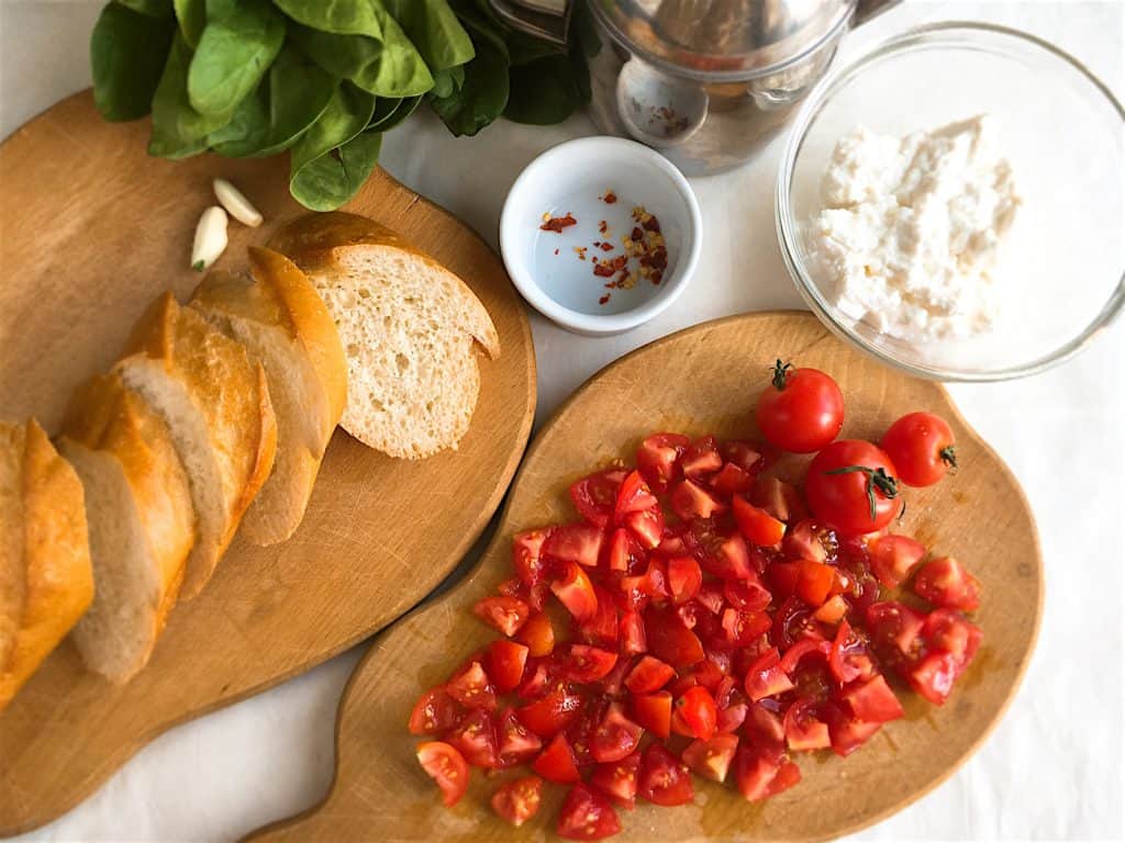 Crostini with Spinach,Ricotta & Cherry Tomatoes - Ingredients