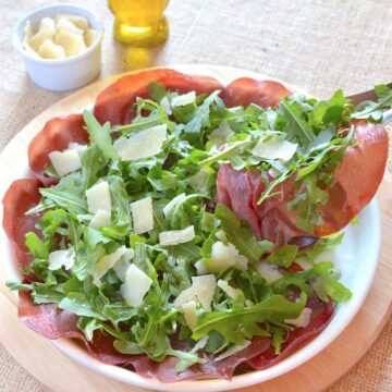 Delicious Lean Bresaola & Arugula Salad