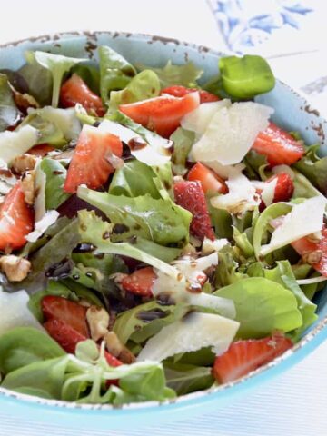 Strawberries Balsamic And Mixed Greens - THE Best Summer Salad!!