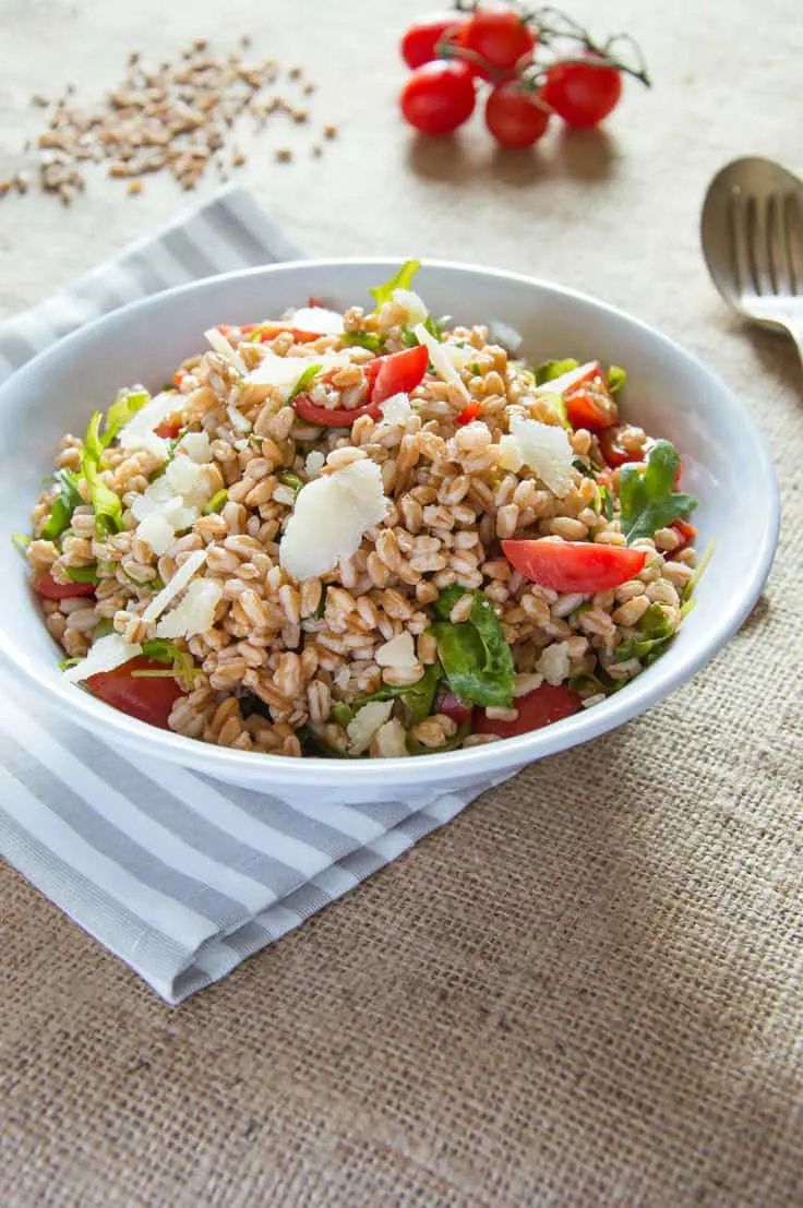 Summer Farro Salad with Arugula and Cherry Tomatoes