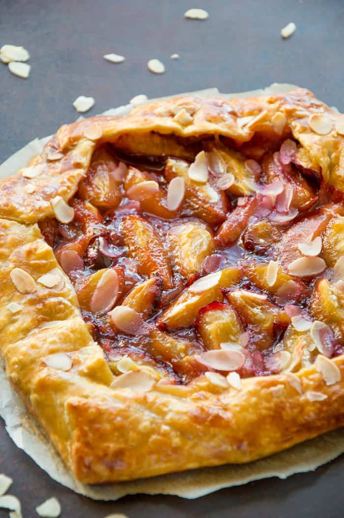 Easy Rustic Plum Pie with Almond Flakes