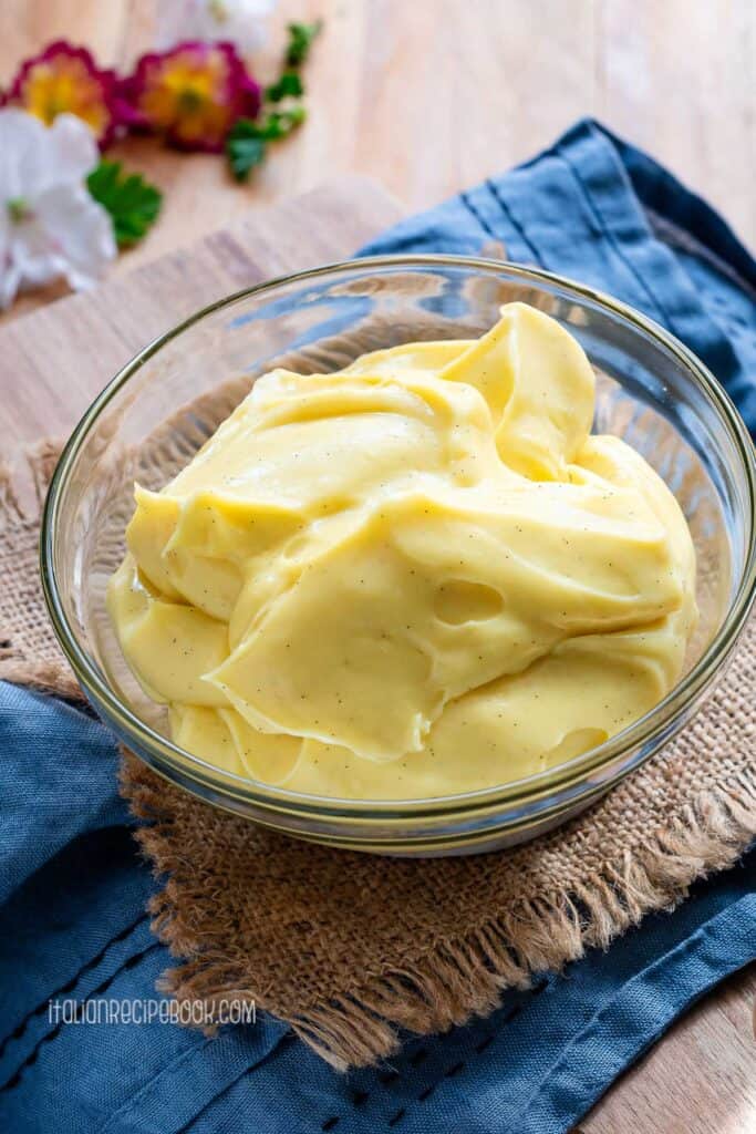 Classic Pastry Cream Recipe (For Desserts, Cakes, Tarts and More ...