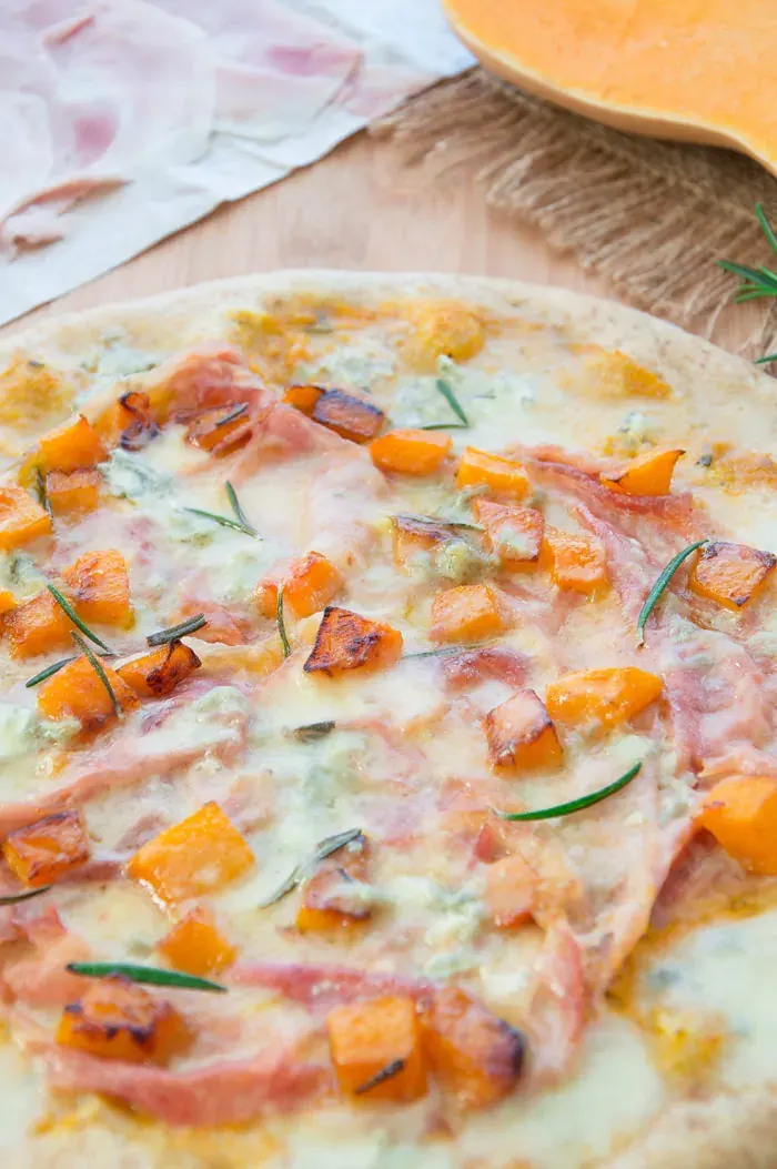 Pizza with Pumpkin and Gorgonzola Cheese {Recipe}