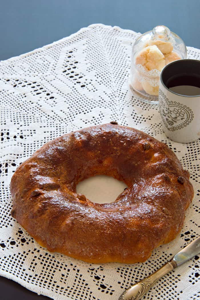 Buccellato di Lucca {Tuscan Recipe}