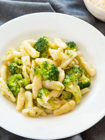 15-Minute Cavatelli & Broccoli {Recipe}