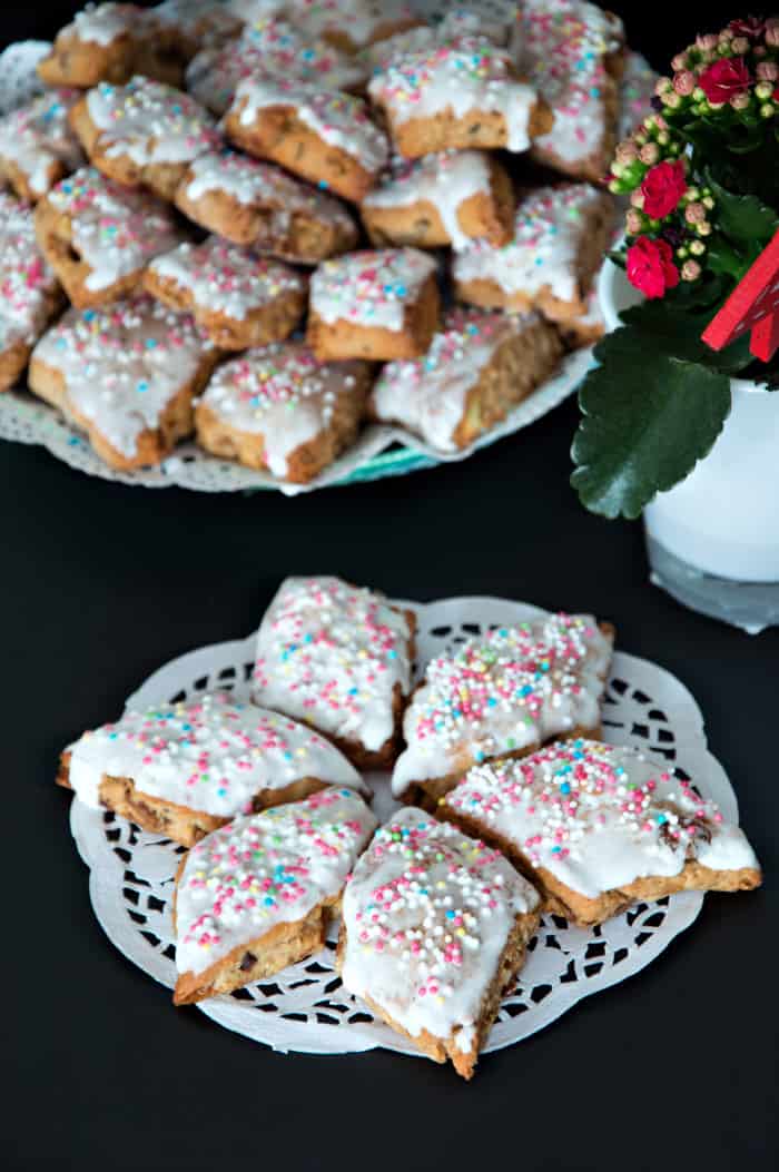 Papassini - Traditional Sardinian Anise Cookies {Recipe}