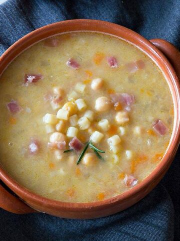 Ditalini Soup w/Chickpeas & Bacon Bits {Recipe}