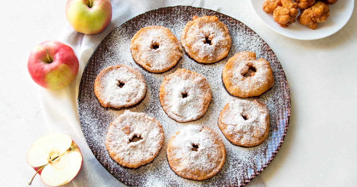 Apple Fritters {Two Ways} -> Finger-licking-good!