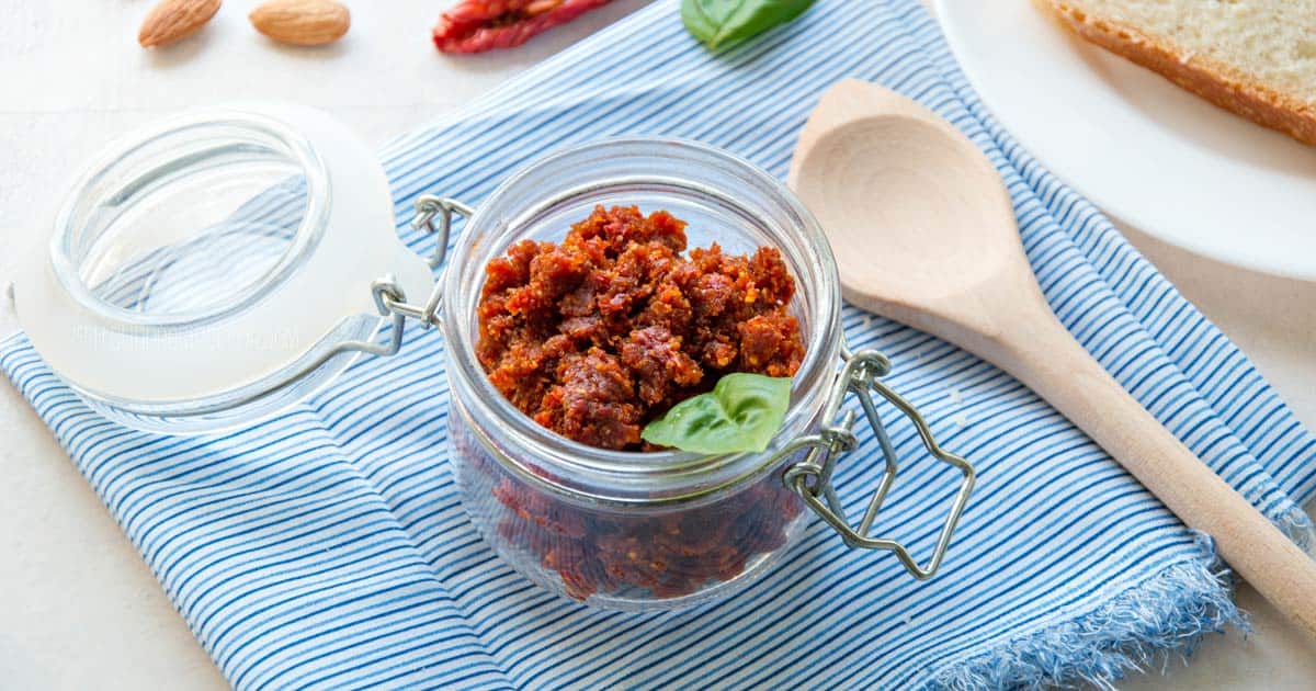 Sun-Dried Tomato Pesto {Recipe}