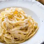 a bowl of cacio e pepe pasta