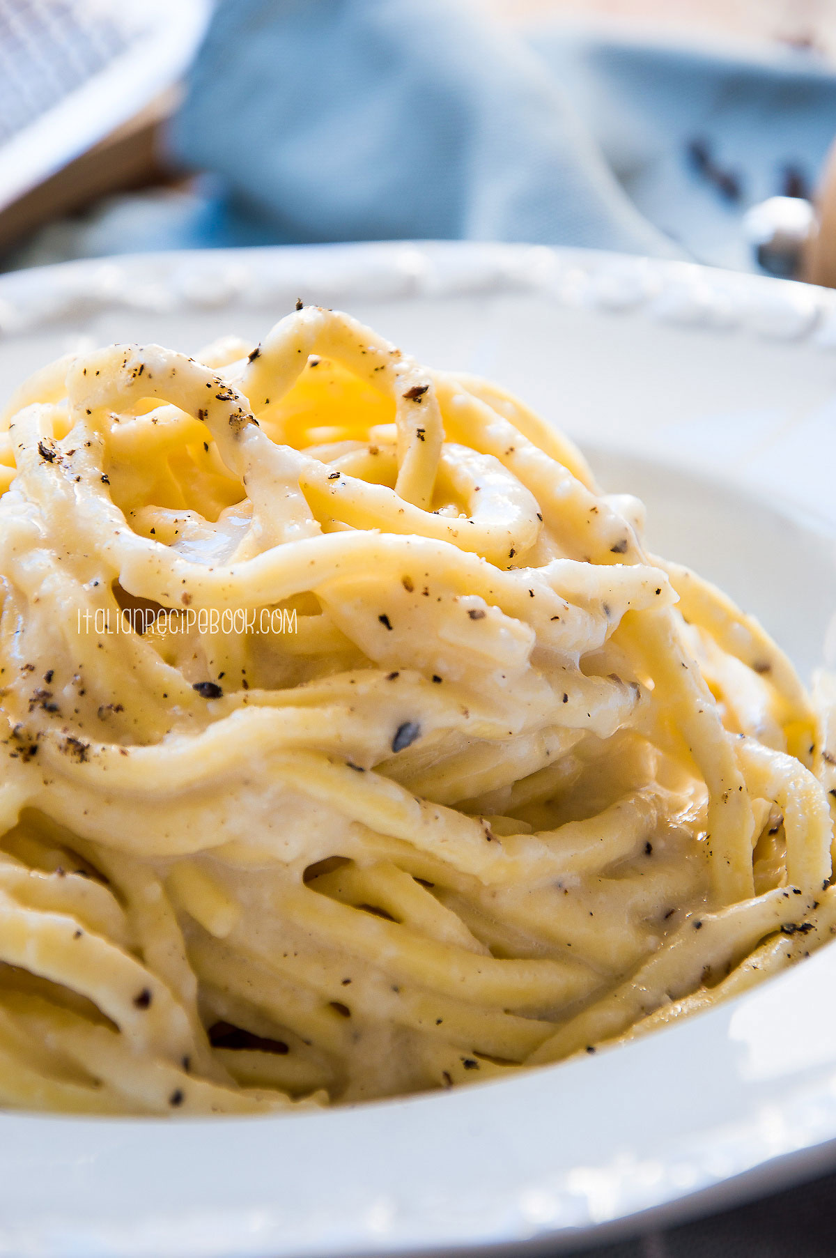 Tonnarelli Cacio e Pepe (Perfectly Creamy Every Time!) Italian Recipe Book