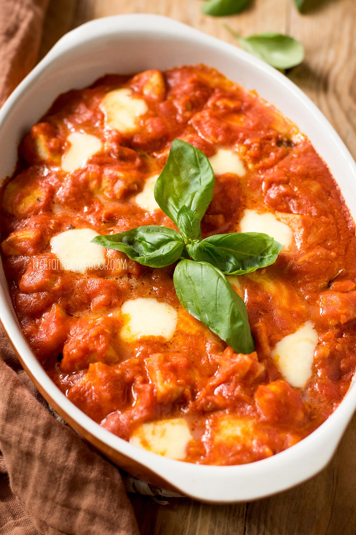 Chicken Sorrentino : Italian Recipe Book