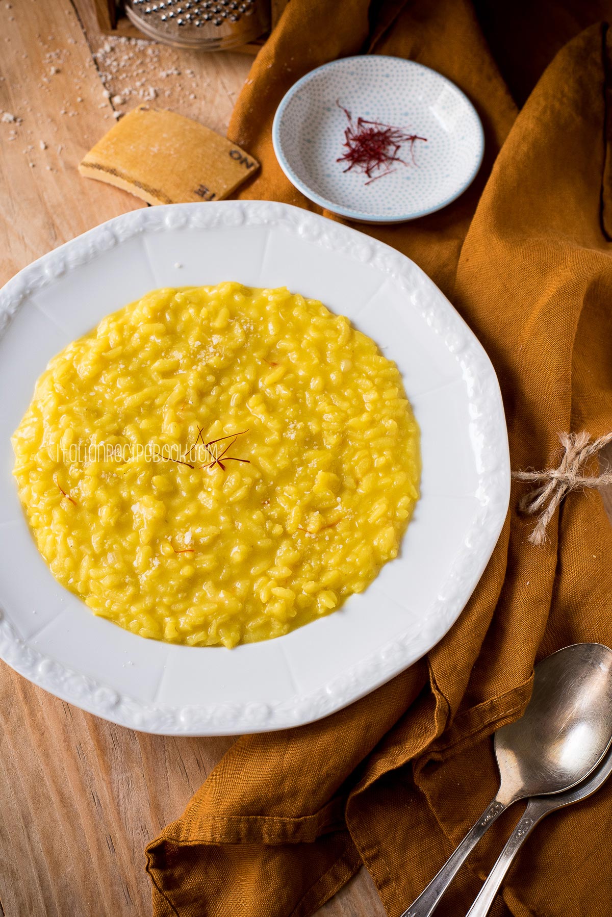 Saffron Risotto {Super Creamy & Easy To Make} Italian Recipe Book
