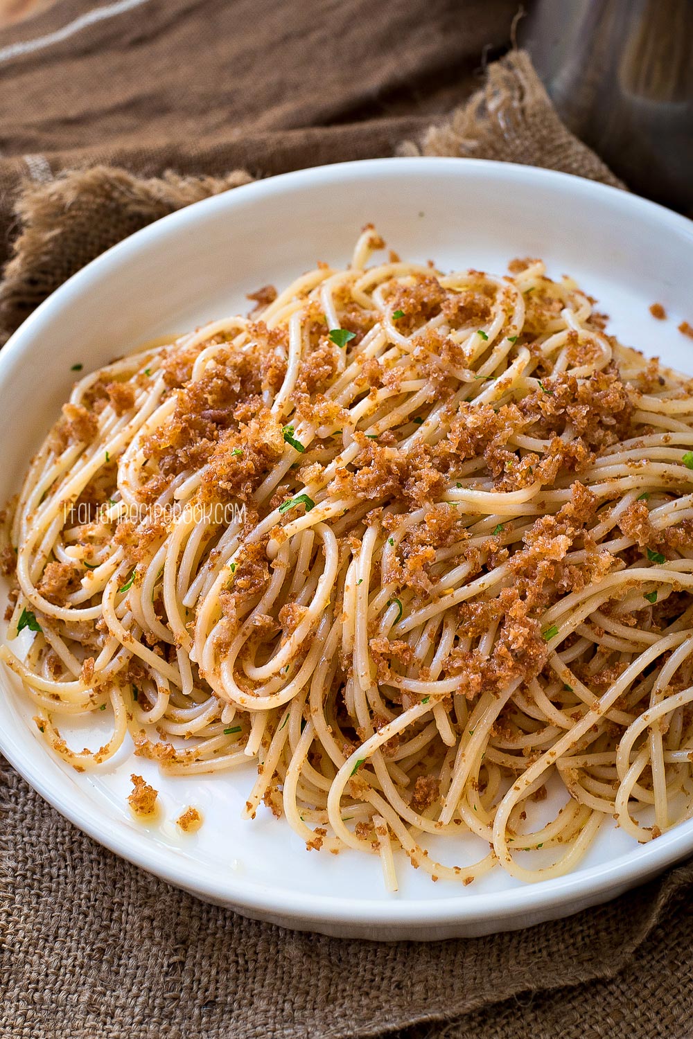 spaghetti with breadcrumbs close up