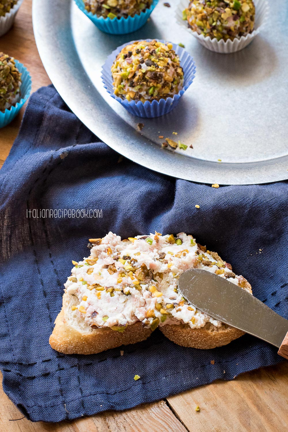 ricotta cheese balls crostini