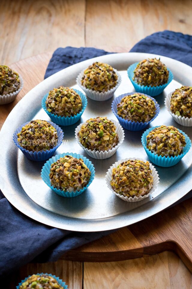 Easy NoCook Appetizer Ricotta Cheese Balls with Pistachio Crust