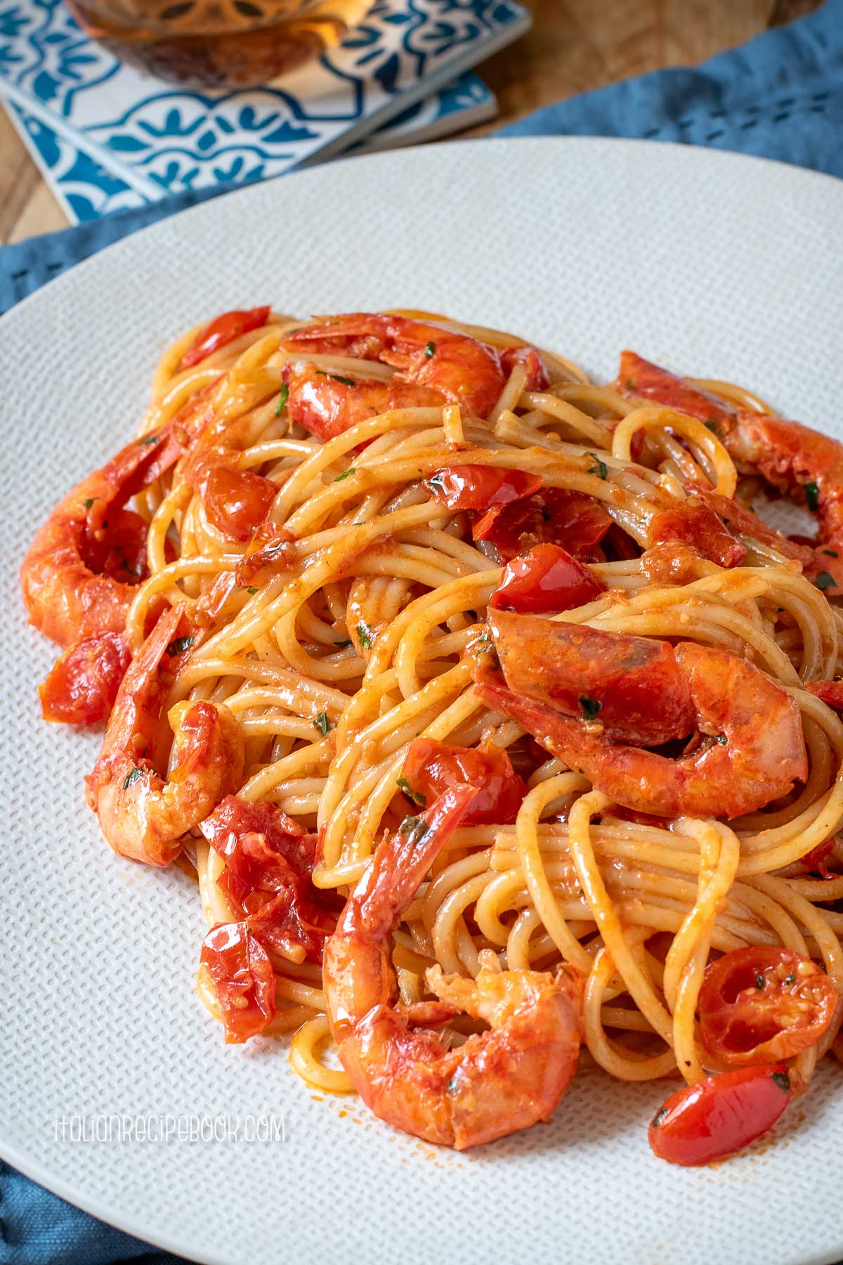 Creamy shrimp spaghetti served in a plate.