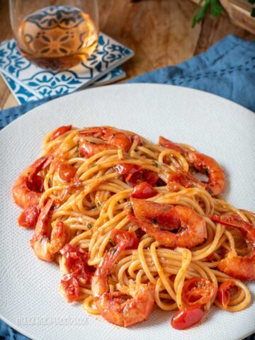 shrimp spaghetti on a plate