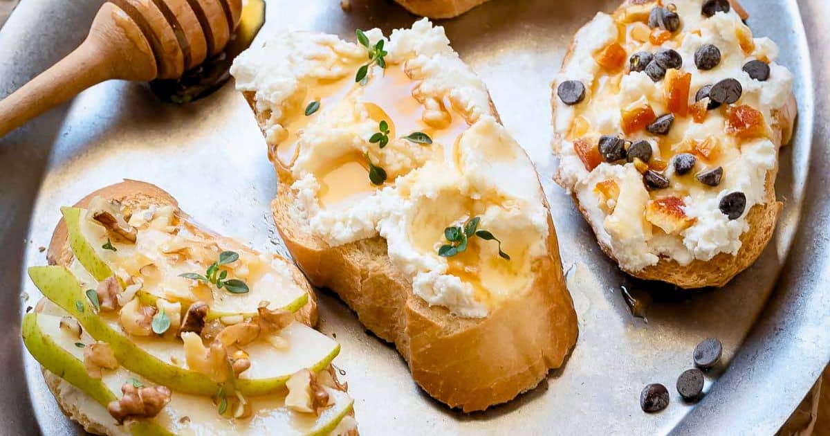 Sweet Ricotta Sweet Ricotta Crostini (With 4 Different Toppings) : Italian Recipe Book
