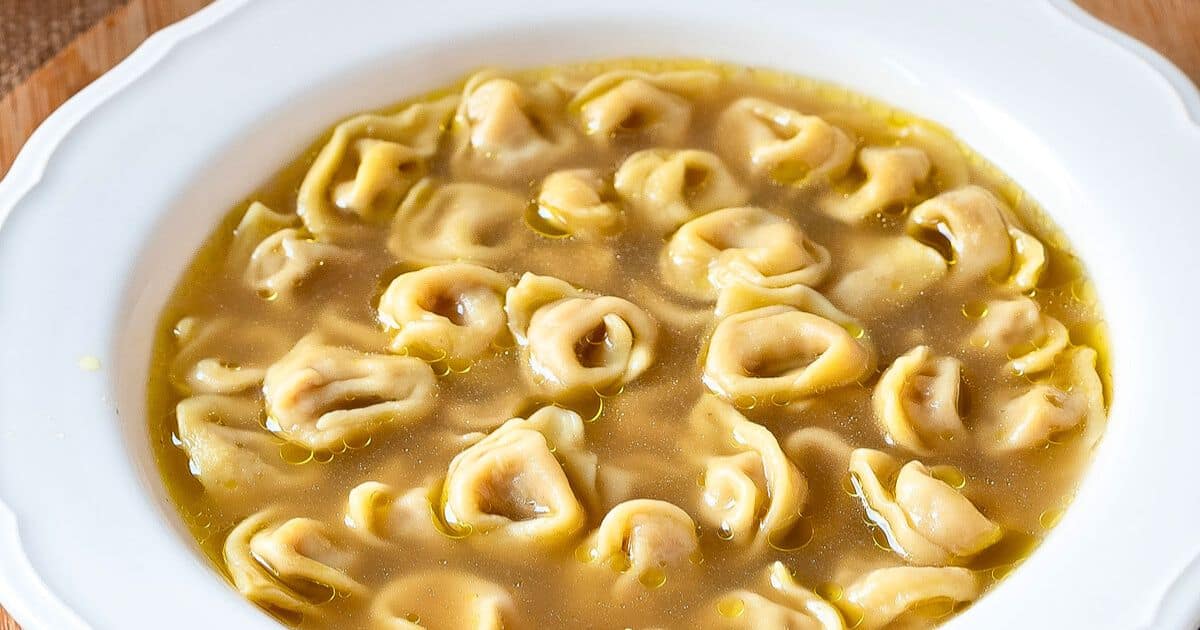 Tortellini in Brodo : Italian Recipe Book